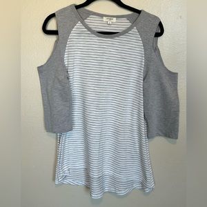 Umgee Cold Shoulder Striped Soft Gray Jersey Top M